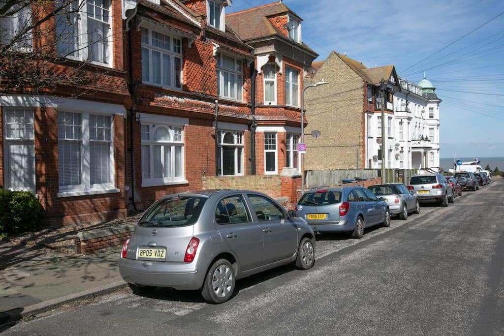 Wolverdene - Entire Ground Floor Flat With Garden Margate Exteriér fotografie